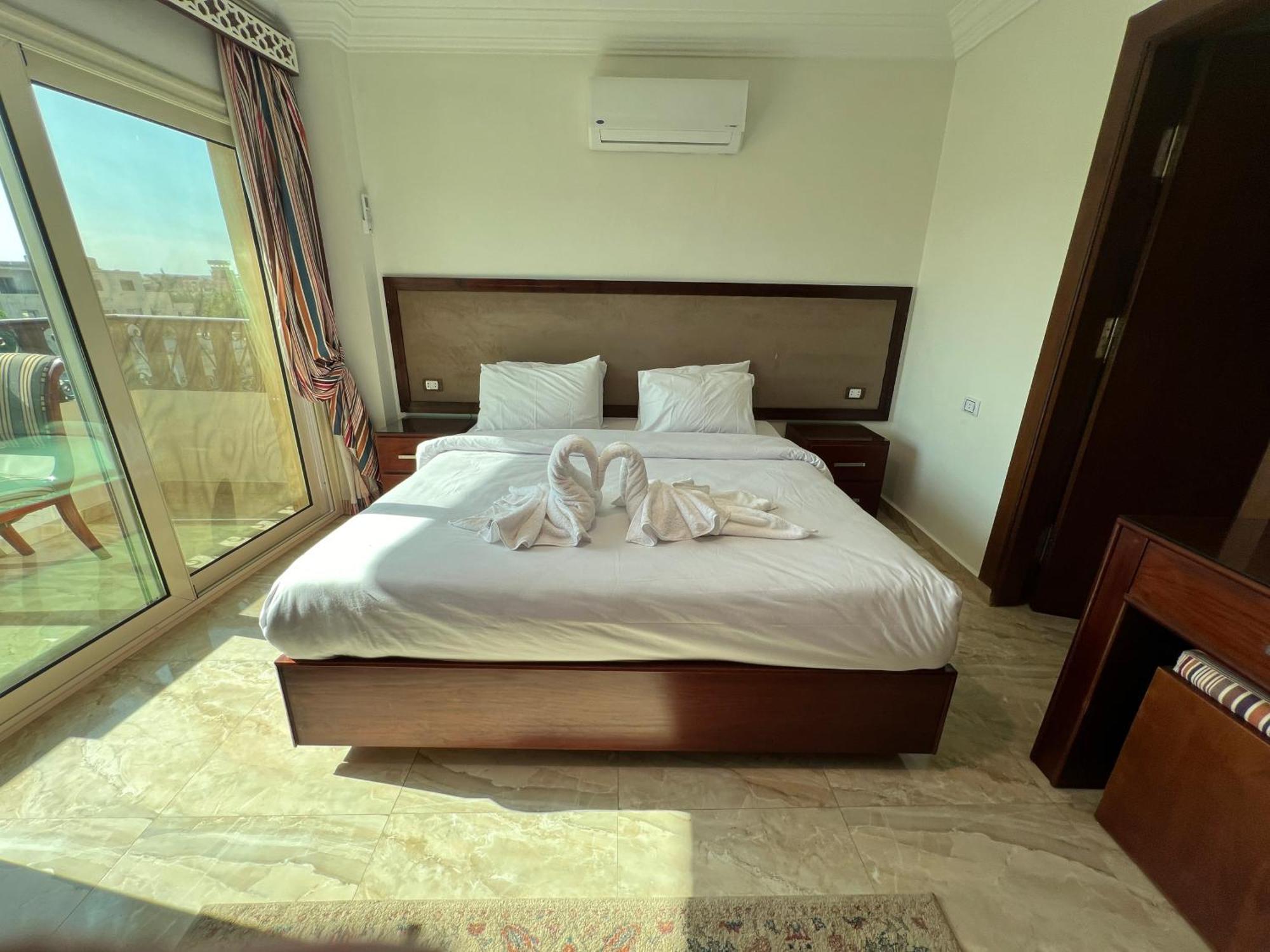 Flower Pyramids Inn Kafret el-Gabal Exterior photo