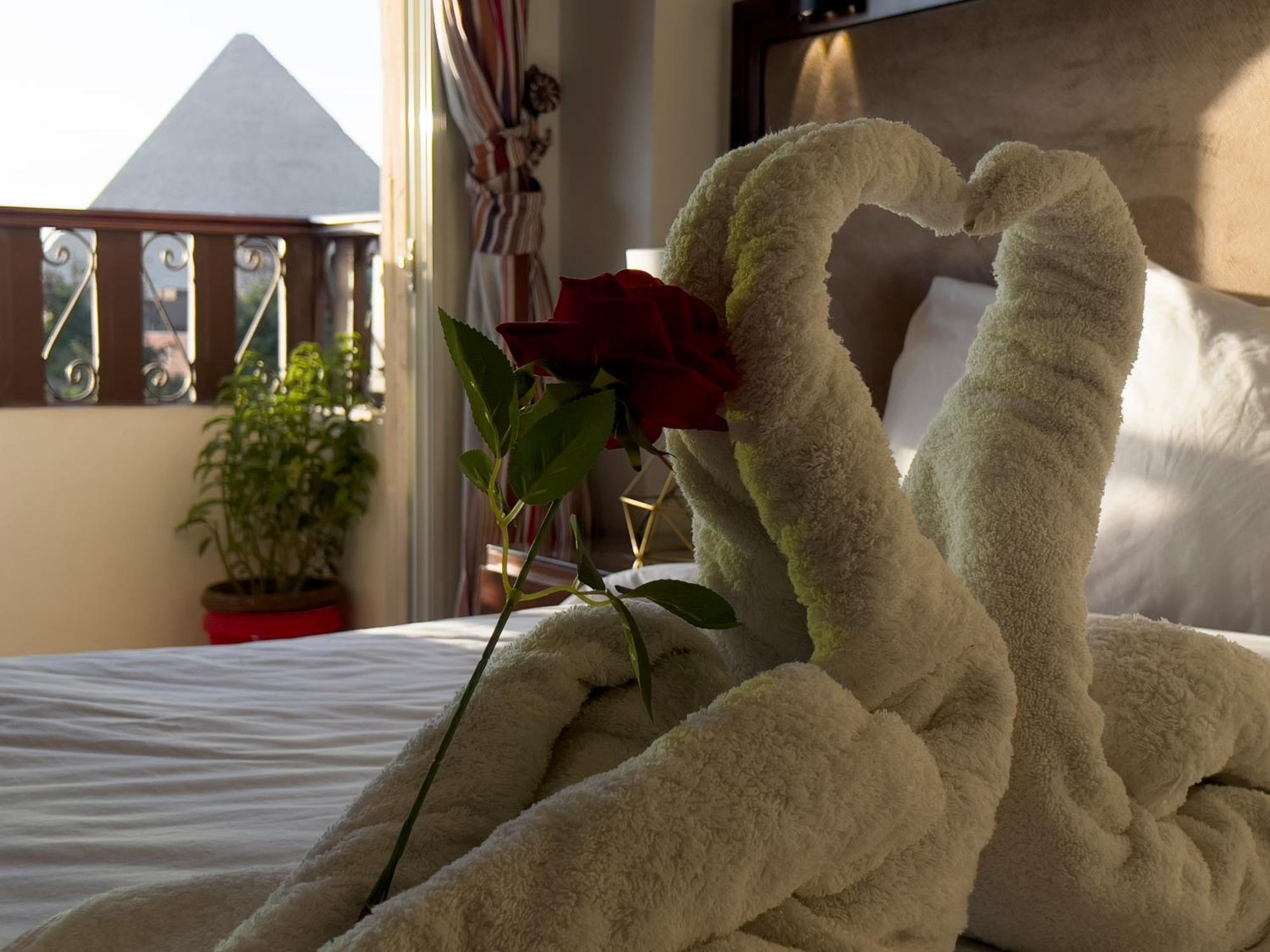 Flower Pyramids Inn Kafret el-Gabal Exterior photo